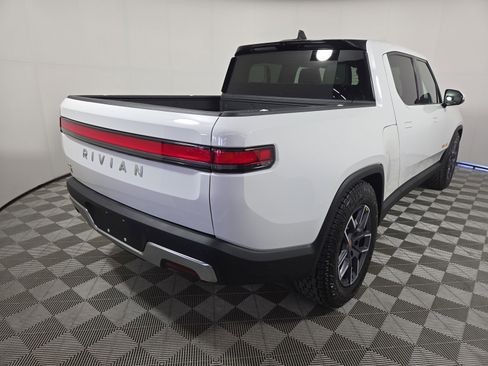 Used 2023 Rivian R1T Adventure image 5