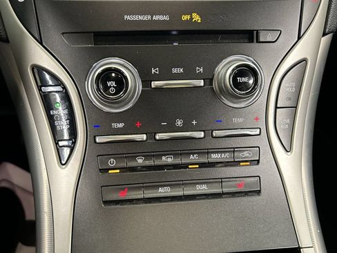 Used 2019 Lincoln Nautilus Select AWD/4WD image 17