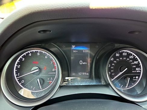 Used 2024 Toyota Camry SE FWD image 23