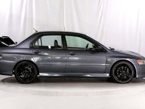 Used 2006 Mitsubishi Lancer Evolution IX image 7