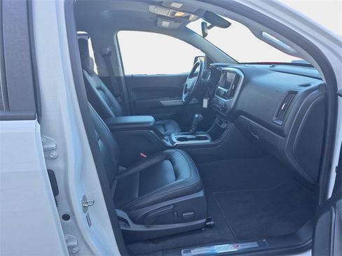 Used 2021 Chevrolet Colorado ZR2 w/ ZR2 Dusk Special Edition image 18