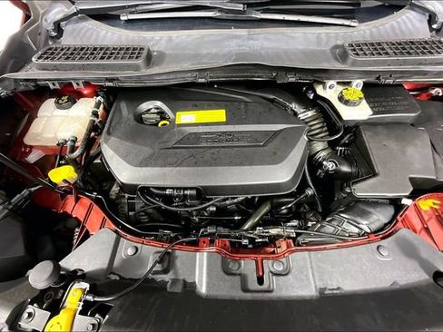 Used 2014 Ford Escape SE w/ Equipment Group 201A FWD image 9