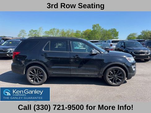 Used 2017 Ford Explorer XLT w/ Equipment Group 202A AWD/4WD image 4