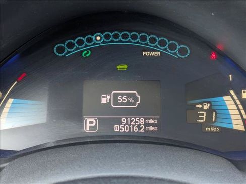 Used 2014 Nissan Leaf SL w/ Premium Package FWD image 11