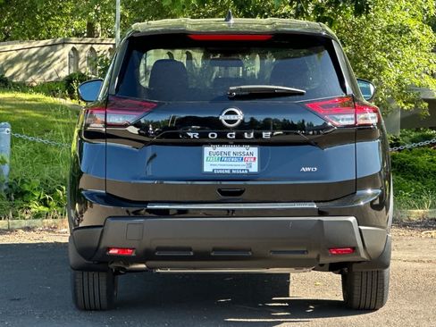 New 2026 Nissan Rogue SV AWD/4WD image 7