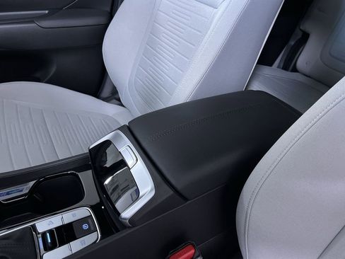 Used 2025 Hyundai Santa Cruz SE image 23