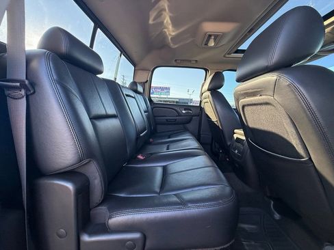 Used 2011 Chevrolet Silverado 2500 LTZ w/ LTZ Plus Package image 20