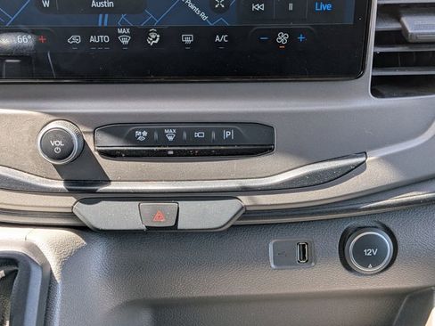 Used 2022 Ford Transit 350 XLT image 16