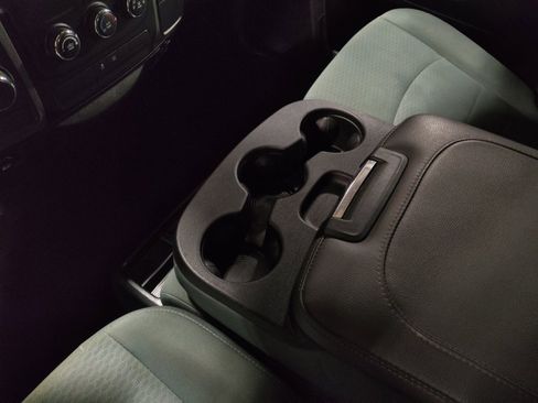 Used 2017 RAM 1500 Express image 26