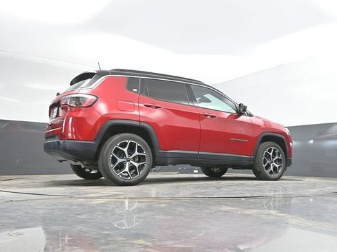 Used 2025 Jeep Compass Limited AWD/4WD image 46