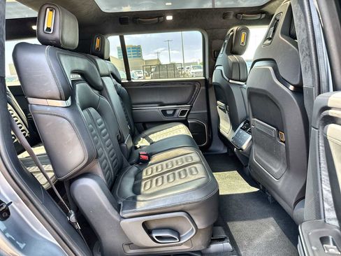 Used 2023 Rivian R1S Launch Edition AWD/4WD image 18