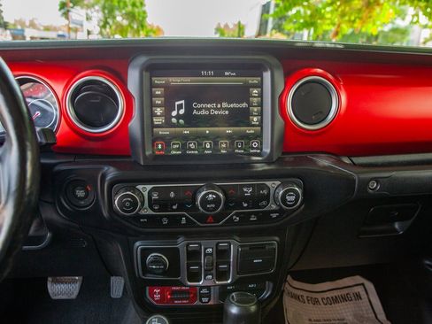 Used 2020 Jeep Gladiator Rubicon image 14