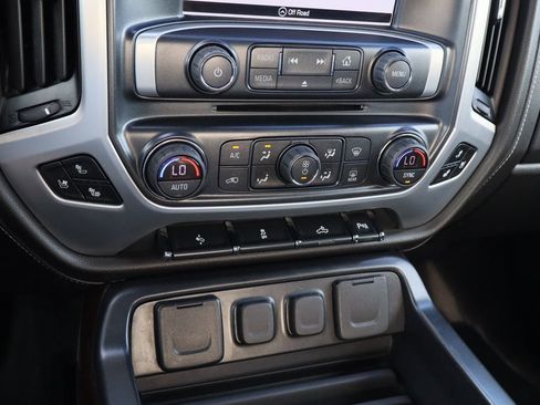 Used 2018 GMC Sierra 1500 SLT w/ SLT Premium Package image 17