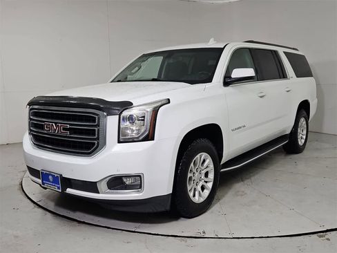 Used 2017 GMC Yukon XL SLE w/ HD Trailering Package image 1