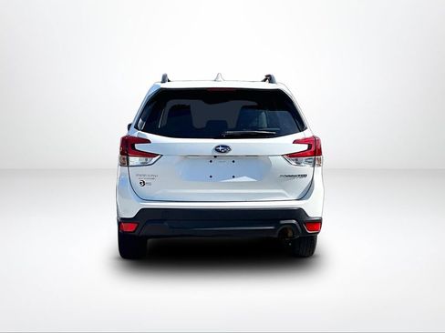 Used 2023 Subaru Forester Premium AWD/4WD image 5