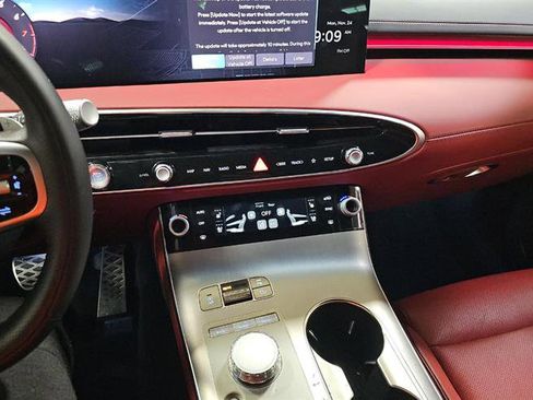 Used 2026 Genesis GV70 3.5T Sport Advanced image 10