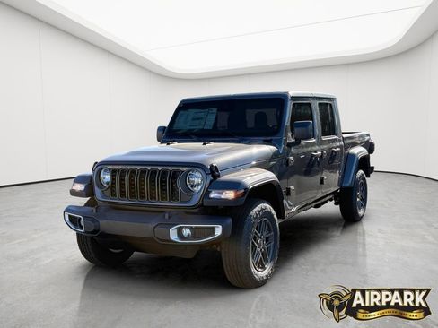 New 2025 Jeep Gladiator Sport AWD/4WD image 8