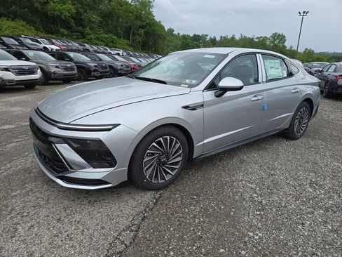 New 2025 Hyundai Sonata SEL image 1