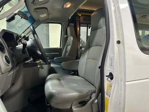 Used 2013 Ford E-150 and Econoline 150 w/ PWR Group image 22