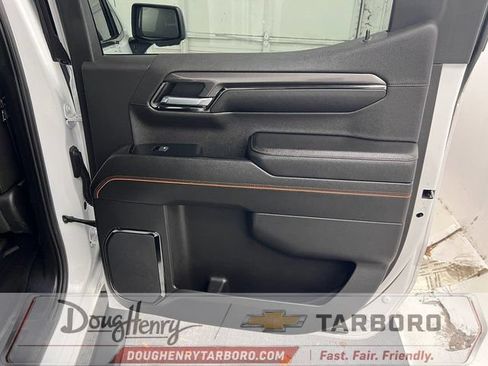 Used 2023 GMC Sierra 1500 AT4 w/ Technology Package AWD/4WD image 35