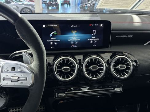 Used 2020 Mercedes-Benz CLA 35 AMG 4MATIC image 19