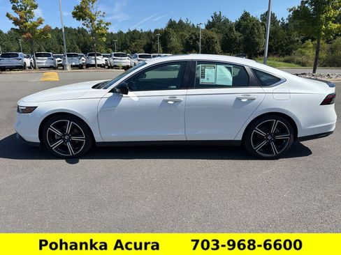 Used 2025 Honda Accord Sport image 4