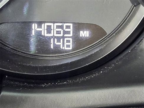 Used 2022 Porsche Macan S image 24