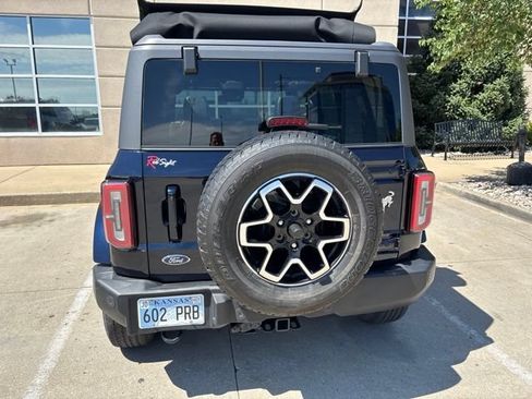 Used 2021 Ford Bronco Outer Banks AWD/4WD image 12