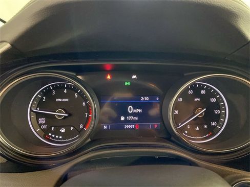 Used 2023 Buick Encore GX Essence image 37