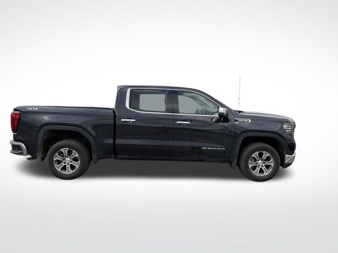 Used 2025 GMC Sierra 1500 SLT image 12