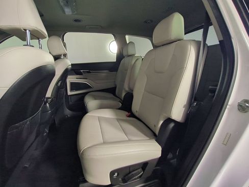 Used 2021 Kia Telluride S FWD image 16