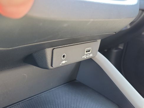 Certified 2025 Subaru Forester image 31