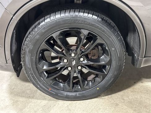 Used 2020 Dodge Durango R/T w/ Technology Group image 27