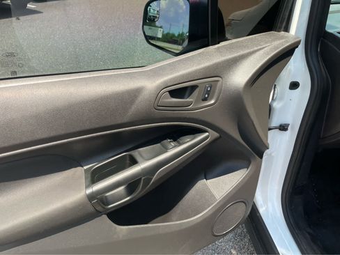 Used 2018 Ford Transit Connect XL FWD image 10