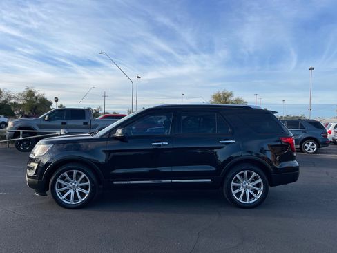 Used 2017 Ford Explorer Limited w/ Class II Trailer Tow Package image 2