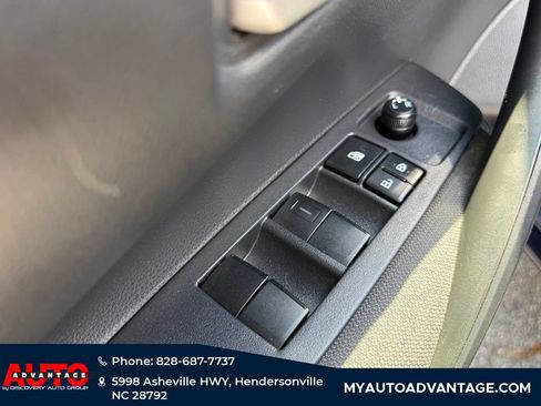 Used 2020 Toyota Corolla LE FWD image 21