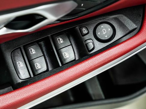 Used 2025 BMW 330i xDrive 330i xDrive image 43