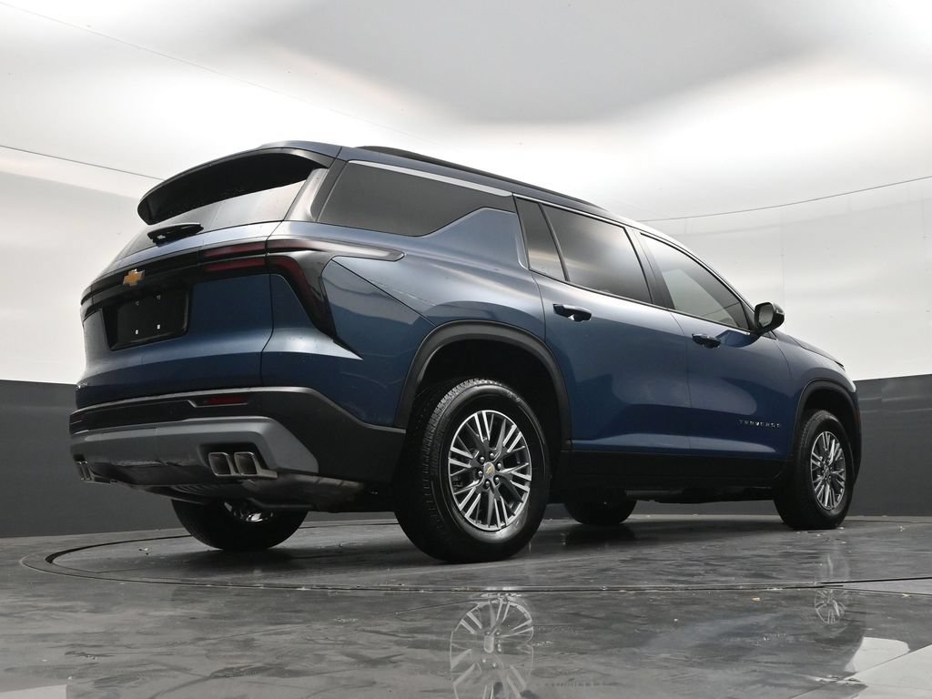Used 2026 Chevrolet Traverse LT FWD image 24