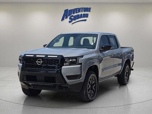 Used 2026 Nissan Frontier SV w/ Tow Package AWD/4WD image 2