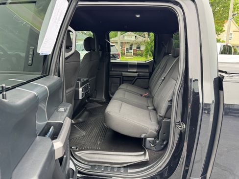 Used 2019 Ford F150 XLT w/ Equipment Group 302A Luxury AWD/4WD image 12
