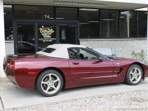 Used 2003 Chevrolet Corvette Convertible w/ Preferred Equipment Group1 RWD image 19