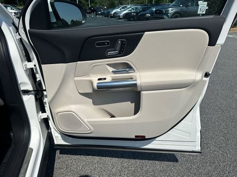 New 2026 Mercedes-Benz GLA 250 image 16
