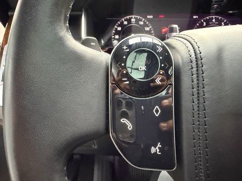 Used 2020 Land Rover Range Rover HSE image 40
