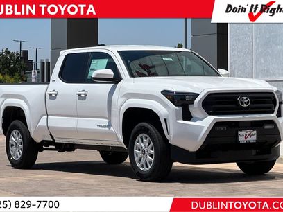 New 2025 Toyota Tacoma SR5
