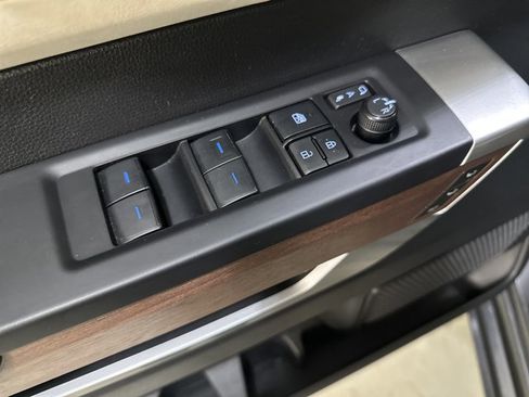Used 2022 Toyota Tundra 1794 Edition image 18