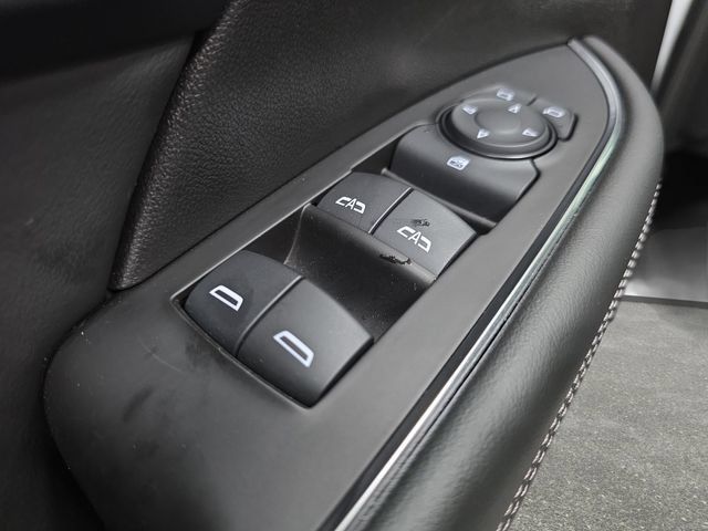 Used 2023 Buick Envision Essence AWD/4WD image 26