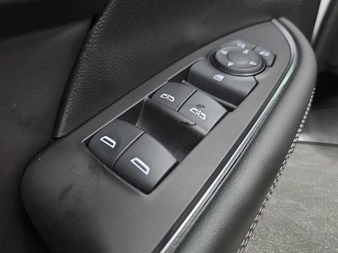 Used 2023 Buick Envision Essence AWD/4WD image 26