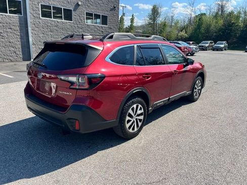 Used 2022 Subaru Outback Premium image 7