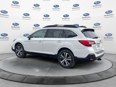 Used 2019 Subaru Outback 2.5i Limited AWD/4WD image 4