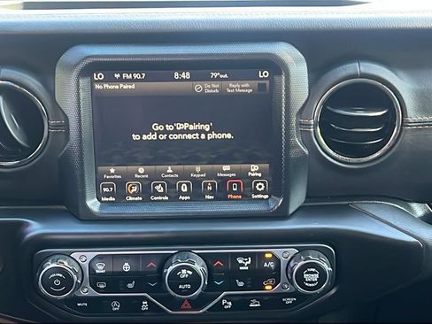 Used 2021 Jeep Gladiator Overland AWD/4WD image 19